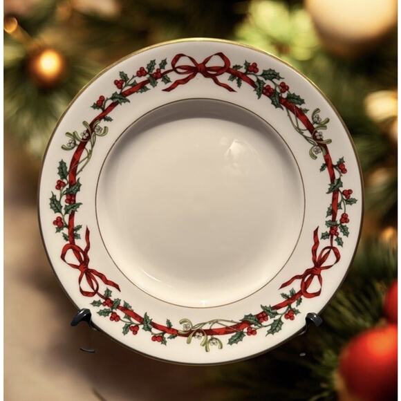 ROYAL WORCESTER “Holly Ribbons” Salad Plate 8” NWOB